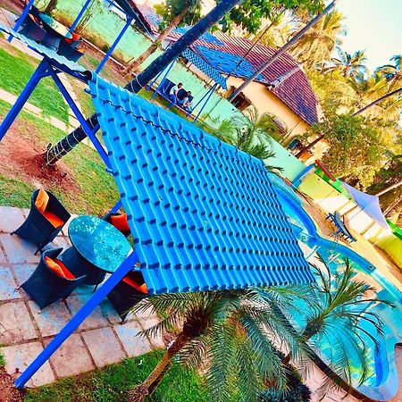 Summer Beach Resort, Goa - #Near Baga Beach #Swimming Pool #Garden #Bar #Lift #Premium Rooms #Property Of The Year #70565-84665 Calangute Exterior foto