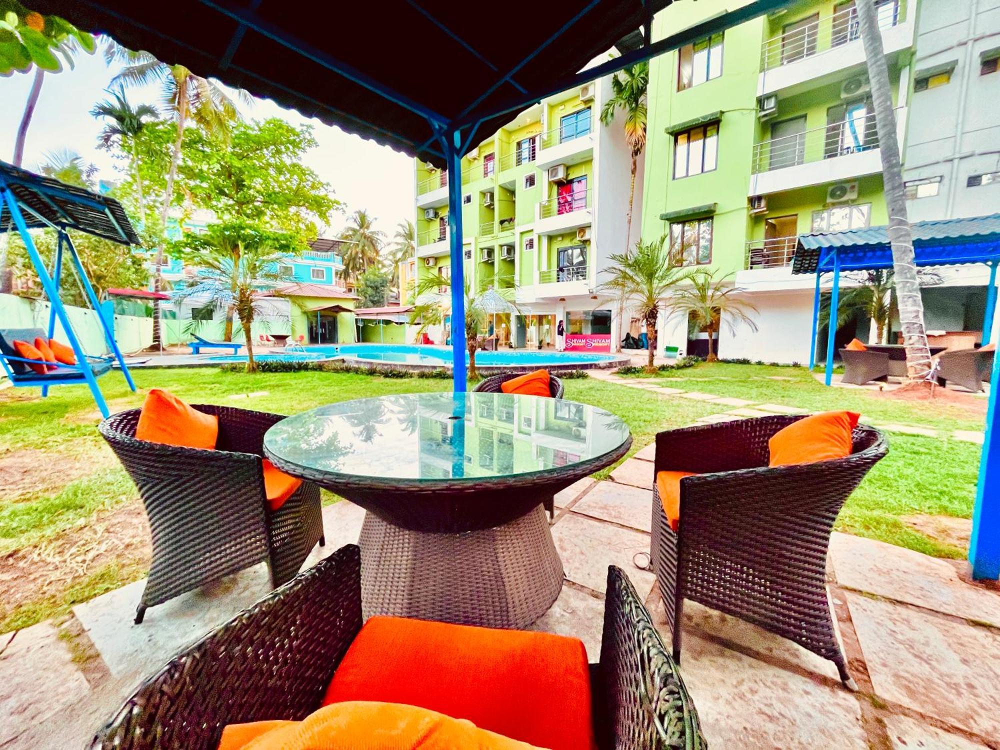Summer Beach Resort, Goa - #Near Baga Beach #Swimming Pool #Garden #Bar #Lift #Premium Rooms #Property Of The Year #70565-84665 Calangute Exterior foto