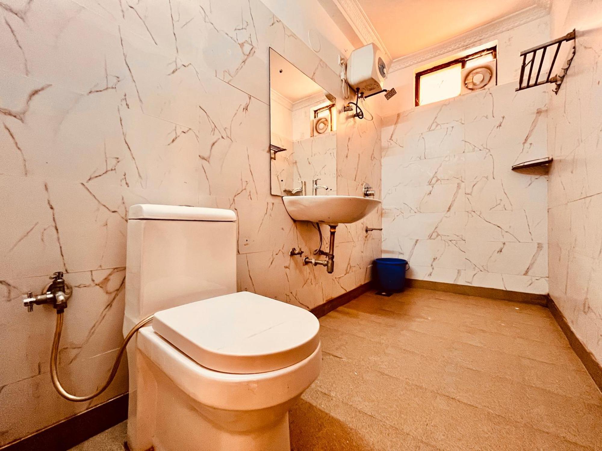 Summer Beach Resort, Goa - #Near Baga Beach #Swimming Pool #Garden #Bar #Lift #Premium Rooms #Property Of The Year #70565-84665 Calangute Exterior foto