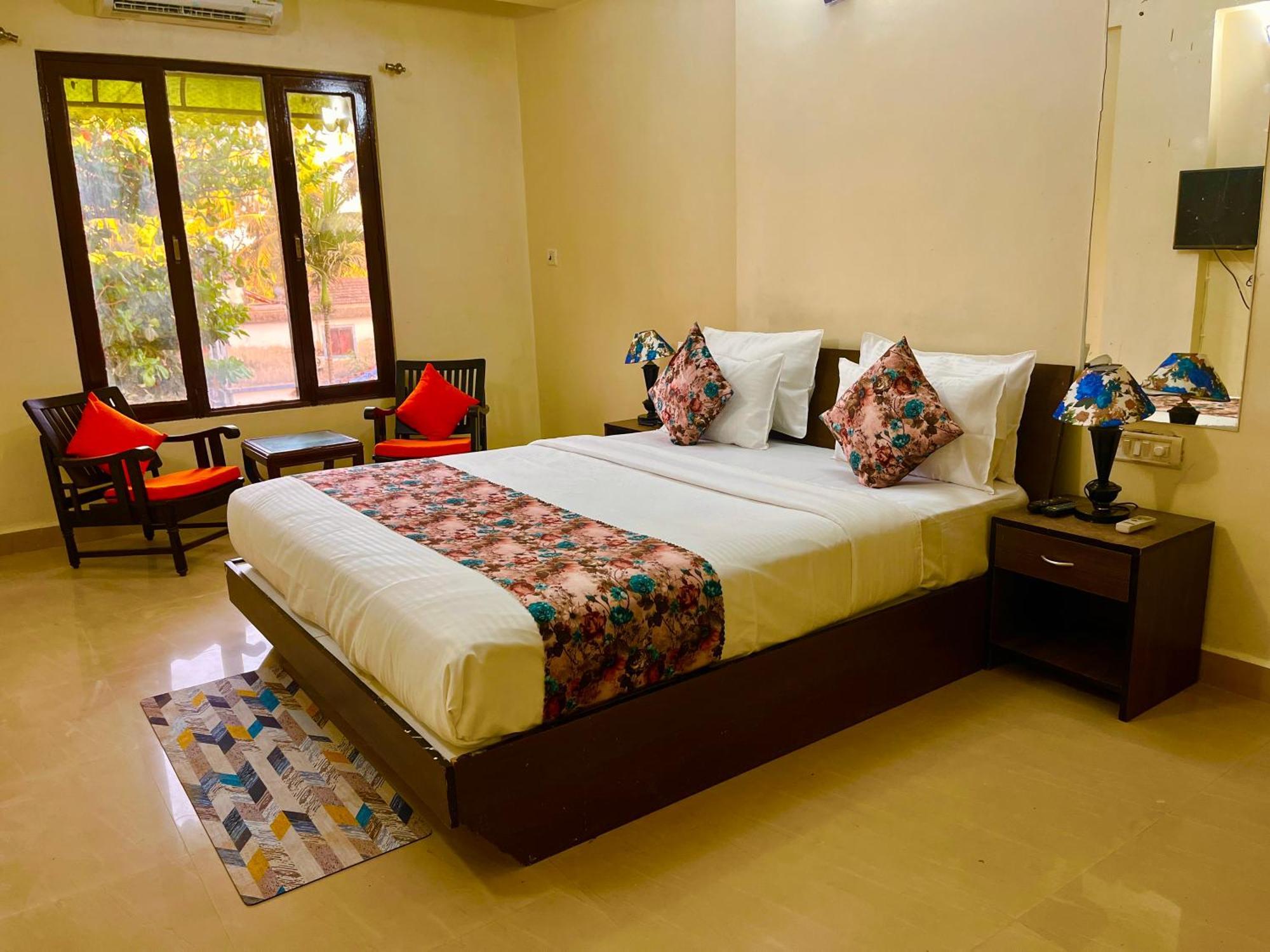 Summer Beach Resort, Goa - #Near Baga Beach #Swimming Pool #Garden #Bar #Lift #Premium Rooms #Property Of The Year #70565-84665 Calangute Exterior foto