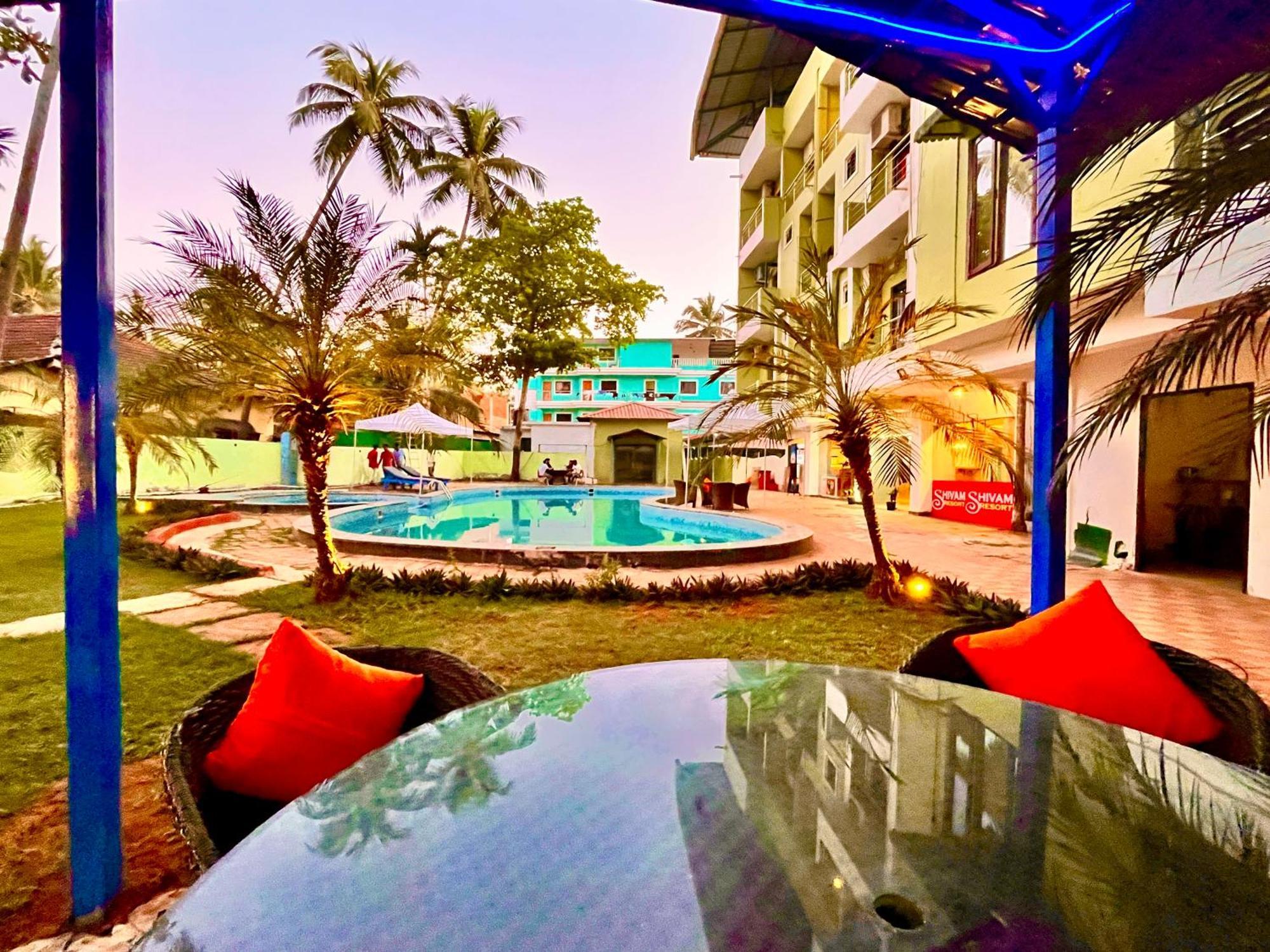 Summer Beach Resort, Goa - #Near Baga Beach #Swimming Pool #Garden #Bar #Lift #Premium Rooms #Property Of The Year #70565-84665 Calangute Exterior foto
